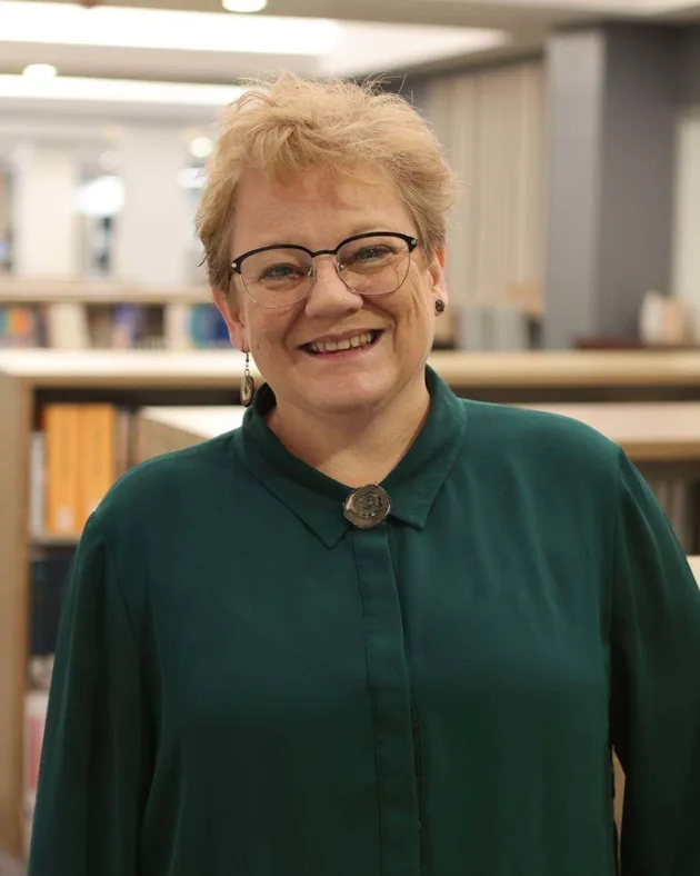 Professor Mary Mello-Nee 