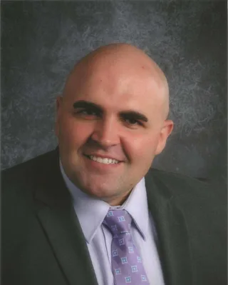 Dr. Adam Zellmer 